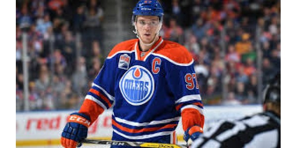 McDavid hjälper Edmonton Oilers 2 att vinna över 1